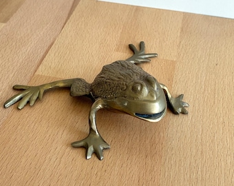 Vintage Brass Frog Figurine...Rustic Patina Statue...Long Leg Frog...Open Mouth Frog...Good Luck Brass Frog
