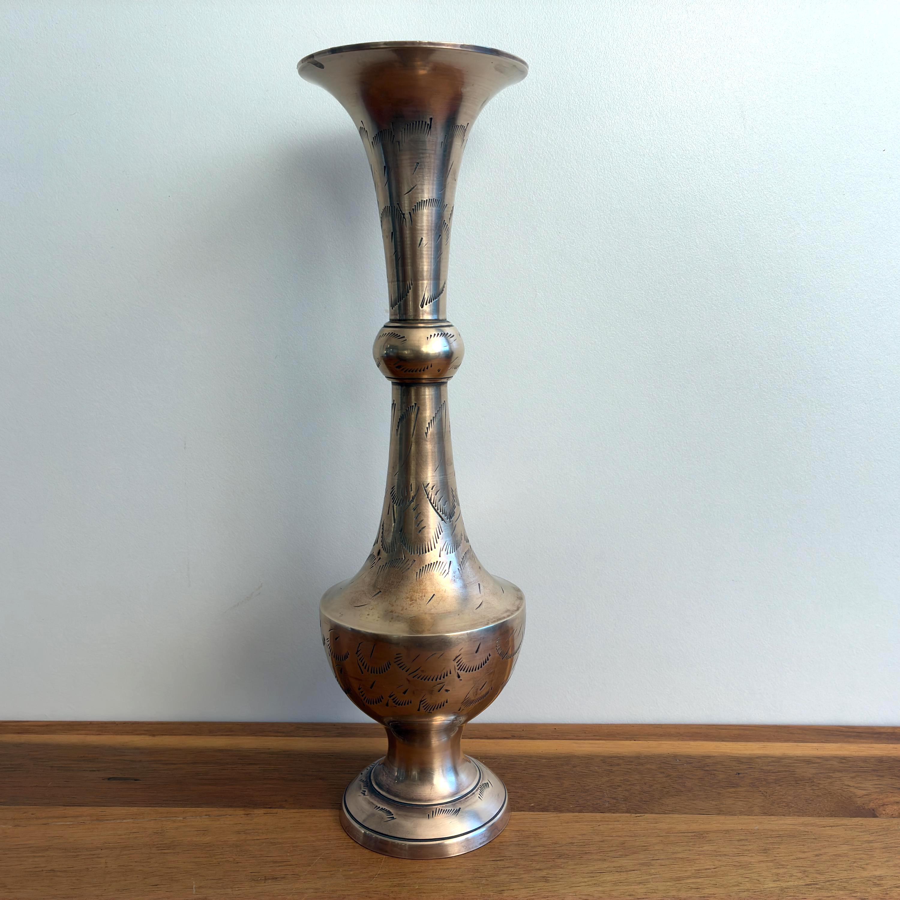 ハンドエッチング真鍮製花瓶大型ヴィンテージインド装飾高さ30cm