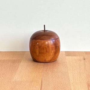 Hand Turned Tasmanian Lambertia Formosa...'Mountain Devil' Wood Country Farmhouse..Lidded Wood Storage Box...Apple Trinket Box...Wood Box