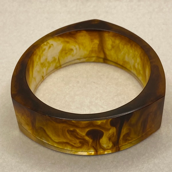 Bangle Vintage Faux Tortoise Shell Brown Translucent Marbled Triangular Thick Wide Chunky Plastic Bangle