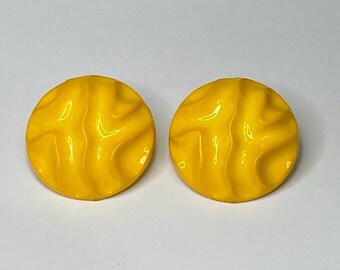 Vintage Mustard Earrings...1980&#39;s Yellow Plastic Wavy Earrings...Textured Circular Chunky Earrings...Statement Jewellery