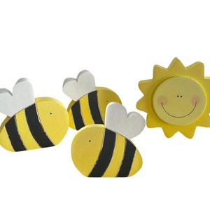 Bee, Wooden bee, Sun Decoration, Bumblebee, Bee Wood Decor, Summer Wood Decor, Summer Tiered Tray, Sun Decor, Honey Bee, Shelf Sitter