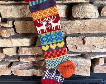 Weihnachtsstrümpfe, benutzerdefinierte gestrickte Weihnachtsstrümpfe, personalisierte Weihnachtsstrümpfe, gestrickter Weihnachtsstrumpf, rote Rentier-Pflaumenbäume