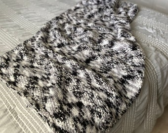 Black and White Seed and Stockinette Throw Blanket