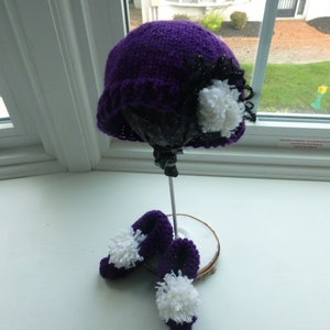 Baby Hat and Bootie Set - Purple/white/black 6-9months