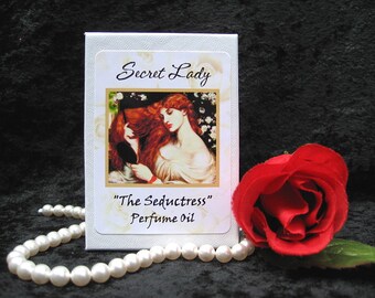 VANILLA PERFUME. Roll-on Perfume with Warm Vanilla Sugar, Amber, Rose, and White Musk. 15 ml (1/2 oz).
