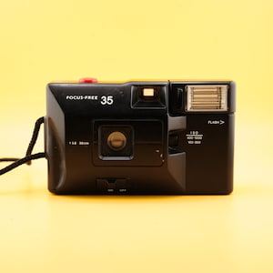 Vintage Focus Free 35mm Point & Shoot Film Camera