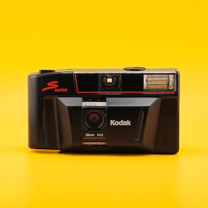 Vintage Kodak Series S 35mm Point and Shoot Film Camera with Fixed 35mm F4.5 Lens