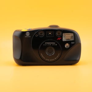 Vintage Minolta Freedom Action Zoom 35mm Point & Shoot Film Camera
