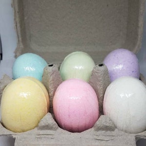 Easter Egg Bath Bombs | Set Of 6 | Bath Fizzy | Natural | Easter Gift | Easter Basket Stuffers. Colors and scents vary.