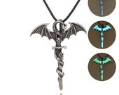 1PC glowing dragon glow in dark glowing pendant dragon pendant Dragon Necklace Game of Thrones glow pendant glowing necklace