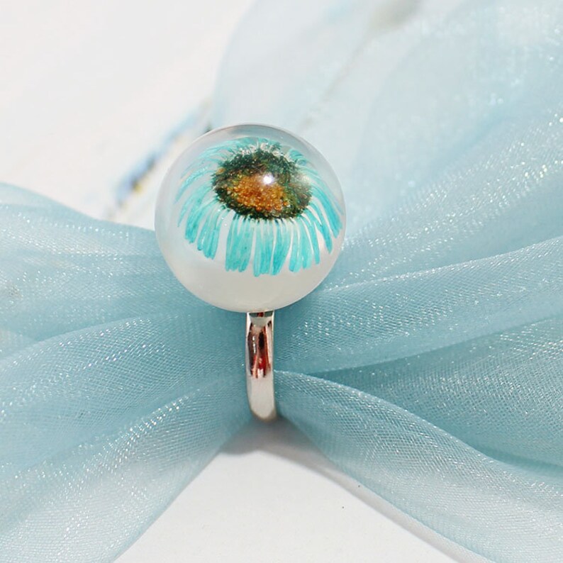 1PC Clear resin flower ring Adjustable balls ring Daisy jewelry Memorial ring Botanical Jewelry Resin Ring Pressed Flower Ring