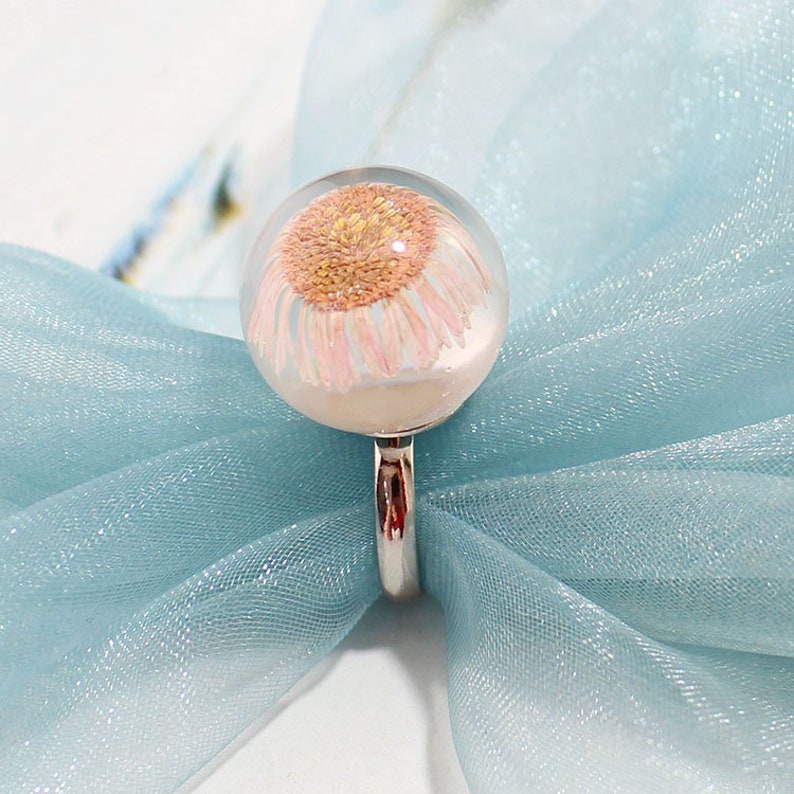 1PC Clear resin flower ring Adjustable balls ring Daisy jewelry Memorial ring Botanical Jewelry Resin Ring Pressed Flower Ring