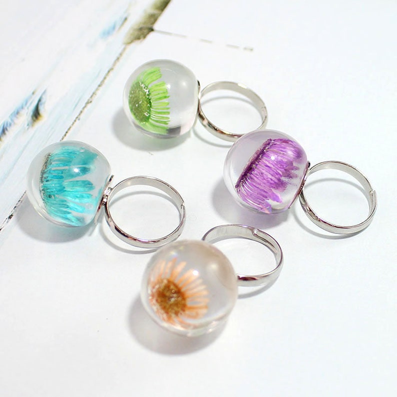 1PC Clear resin flower ring Adjustable balls ring Daisy jewelry Memorial ring Botanical Jewelry Resin Ring Pressed Flower Ring
