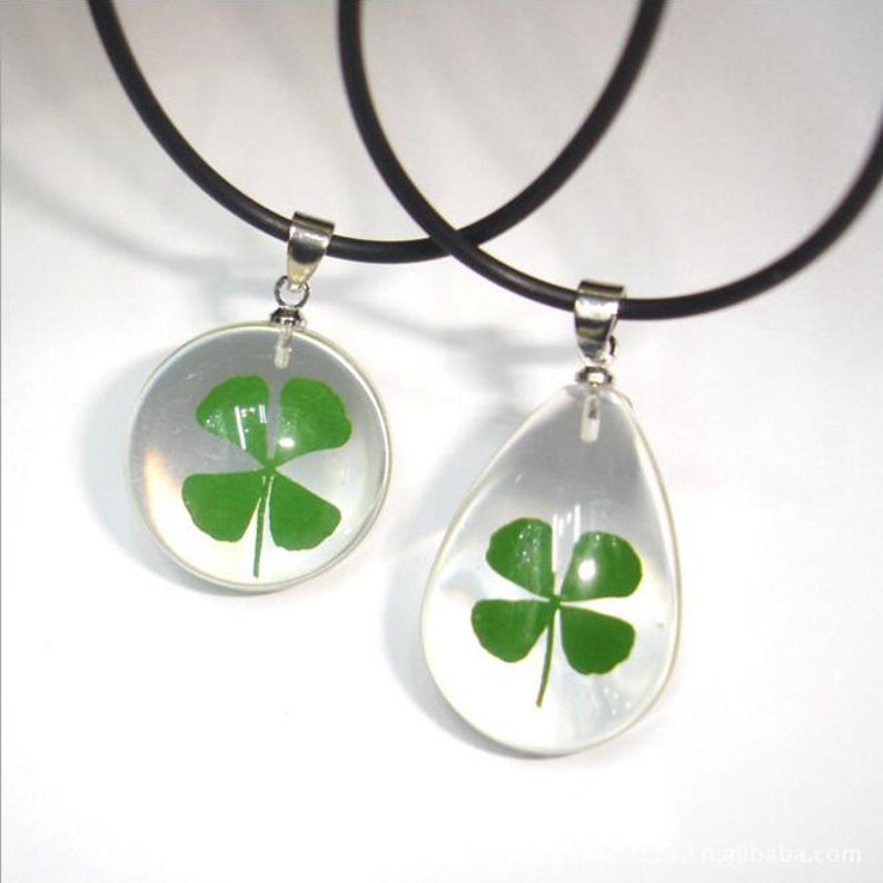 1PC Resin jewelry Tead Drop Pendant Real flower Necklace Four Leaf Clover necklace Pressed Flower Jewelry Nature Jewelry terrarium jewelry