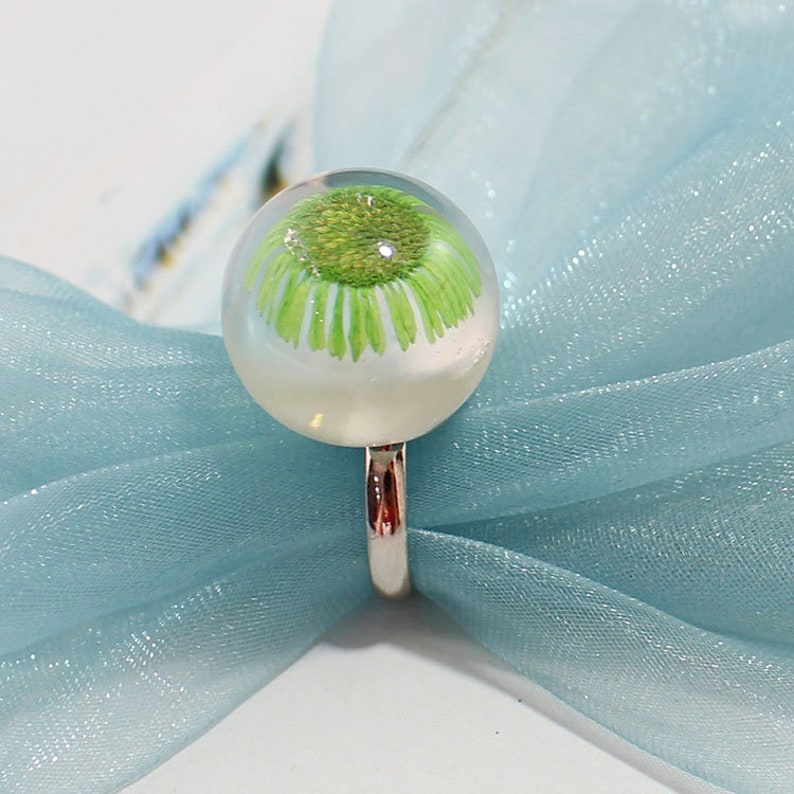 1PC Clear resin flower ring Adjustable balls ring Daisy jewelry Memorial ring Botanical Jewelry Resin Ring Pressed Flower Ring