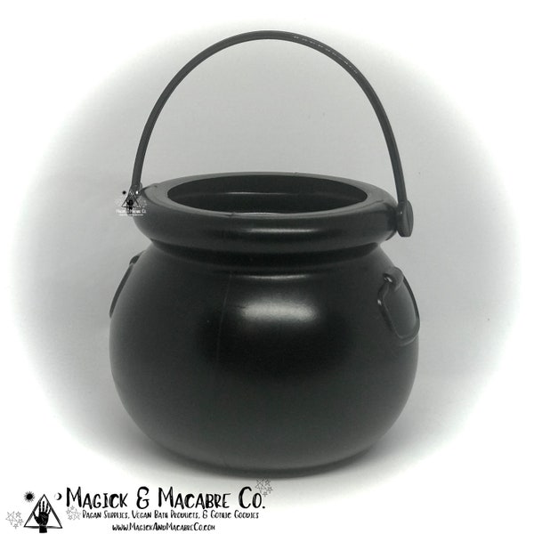 Plastic Cauldrons For Crafting | 5 or 10 Mini Cauldrons | Bathbomb | Halloween Party | Jello Shots | Pagan Supplies | Wedding Supply | Witch