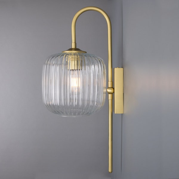 Astoria rieten glazen en messing wandlamp