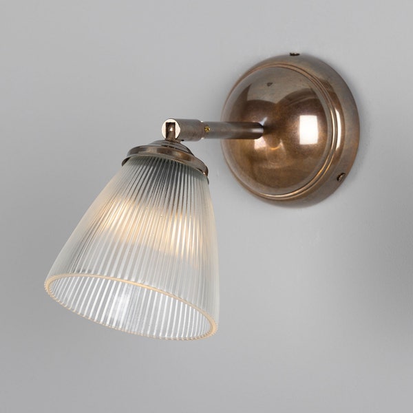 Gadar Vintage Prismatic Glass Swivel Wall Light