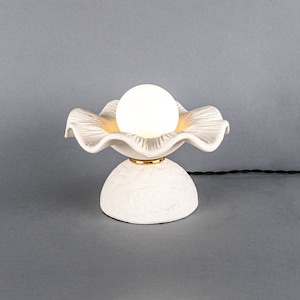 Rivale Table Lamp with Wavy Ceramic Shade, Matte White Striped