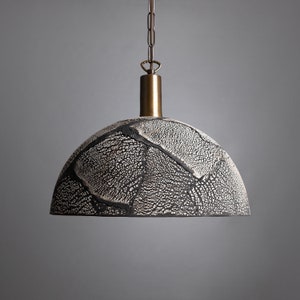 Kauri organische keramische koepelhanglamp 14,5'' (37 cm) zwarte klei