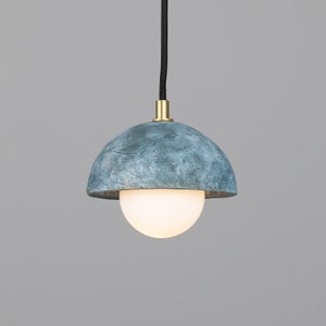 Luminária pendente Ferox Small Ceramic Dome 5,5&#39;&#39; (14 cm), Blue Earth