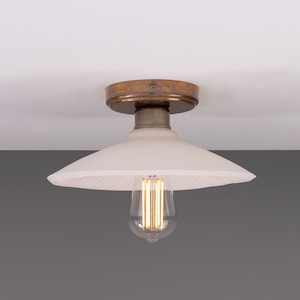 Pyrus Organic Ceramic Ceiling Light 11&#39;&#39; (28cm), Matte White Striped