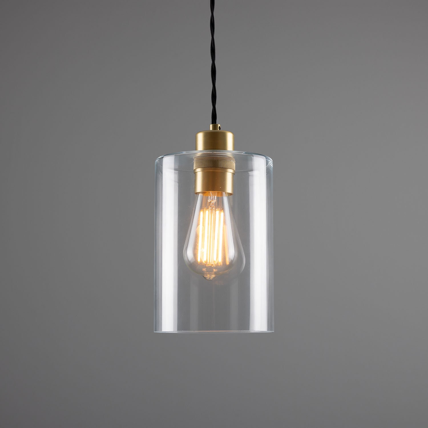 Clear cylinder pendant light deals