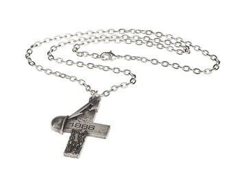 Metallica Necklace - Etsy