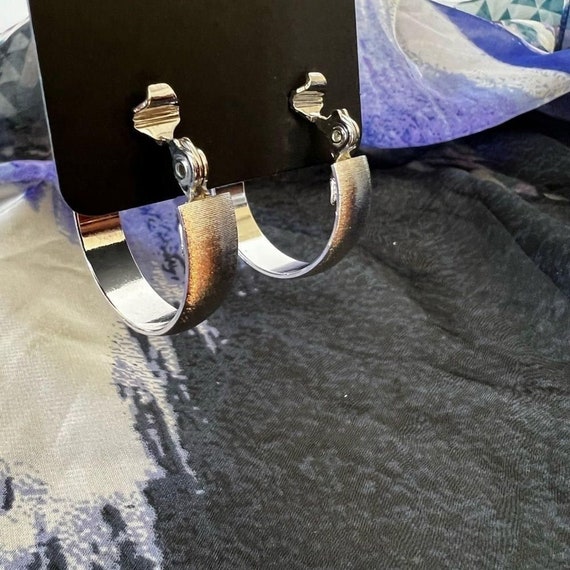 Vintage Monet Hoop Earrings Silver Tone Signed mi… - image 3
