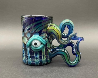 Vaso de chupito con forma de tentáculo de Leviatán (humo dorado)