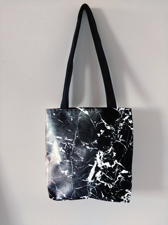 trendy tote bag