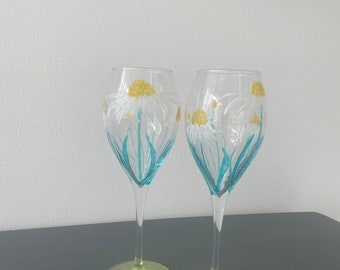 Hand painted Daisy Wine Glasses.