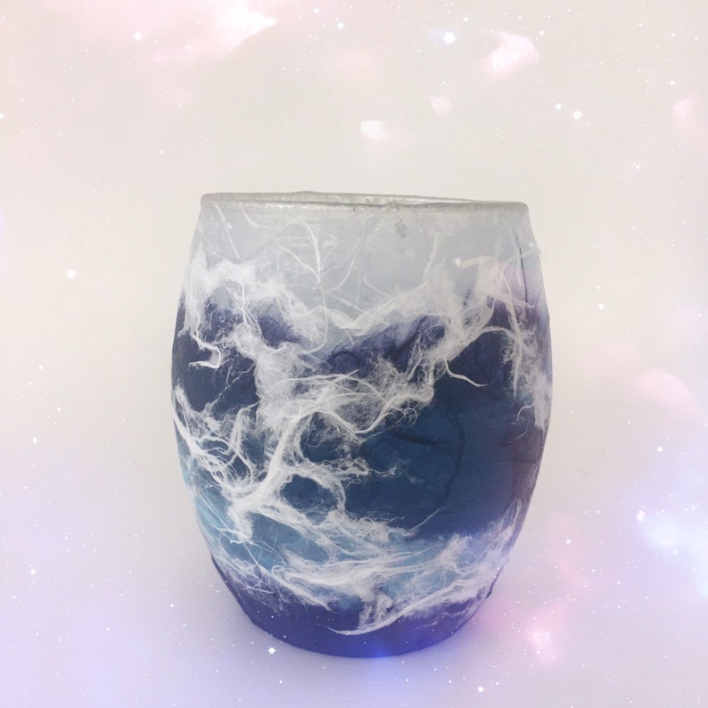 Stormy Seas Tea Light Candle Holder. Strawsilk Glass. image 1