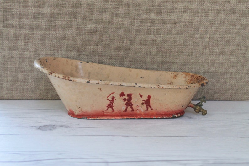 Vintage German Tin Dollhouse Bathtub - Light Pink and Red, Vintage Small Metal Doll Tub 