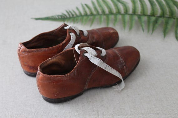 Vintage Handcrafted Pair of Leather Hard Soled Child's Shoes - Boot Shoe Workers Union, Union Stamp Factory 37 View 3