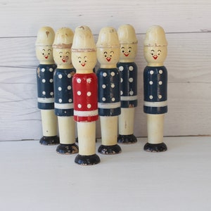 Vintage Set of 7 Wood Soldier Skittles, Vintage Wooden Bowling Pins - Soldiers, Vintage English Skittles Game