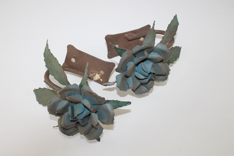 Vintage Pair of Metal Rose Curtain Hold Backs Vintage Curtain Tie Backs Vintage Metal Flower Drapery Hold Backs
