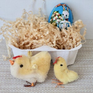 Vintage Small Pair of Spun Cotton Easter Chicks and Metal Easter Egg in Egg Carton, Vintage Chicks and Tin Lithograph Easter Egg