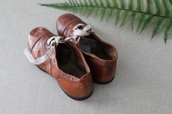 Vintage Handcrafted Pair of Leather Hard Soled Child's Shoes - Boot Shoe Workers Union, Union Stamp Factory 37 View 4