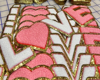 Parches Love Iron On Chenille con ribete de brillo dorado - Parches Love Chenille del Día de San Valentín - Parches de corazón - Parches de cartas de amor