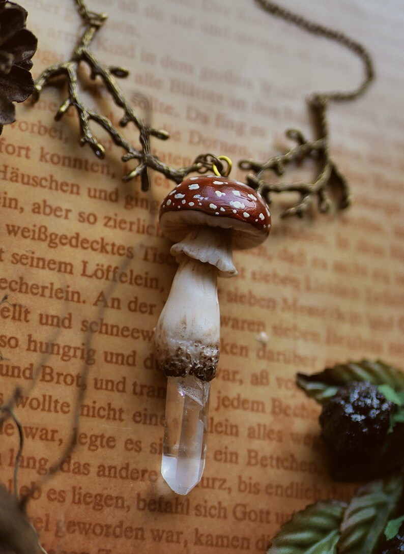 Necklace Amanita image 3