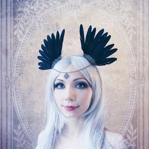 Headdress Crow Gothic, feathers, hairband image 1