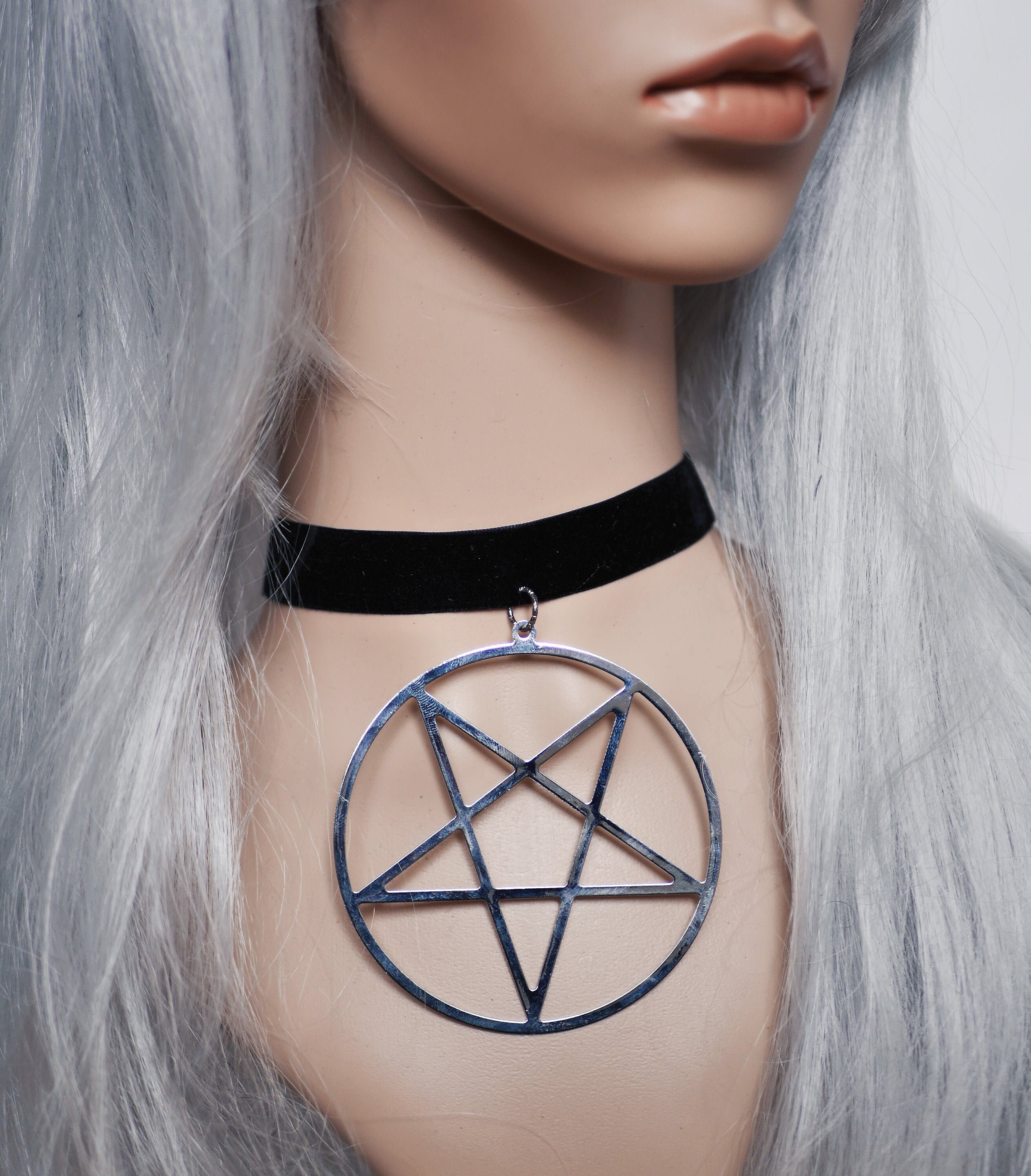 Pentagram choker hotsell