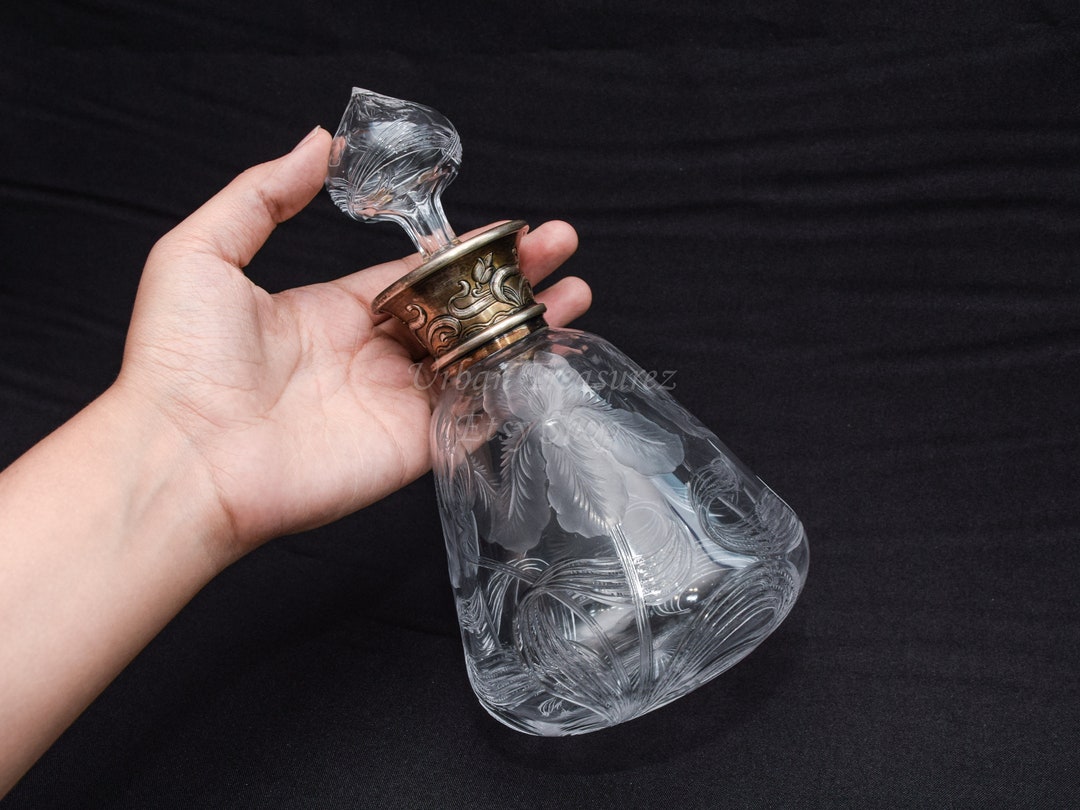 Hawkes Crystal Decanter Antique 1900s Art Nouveau Etched Brilliant Cut