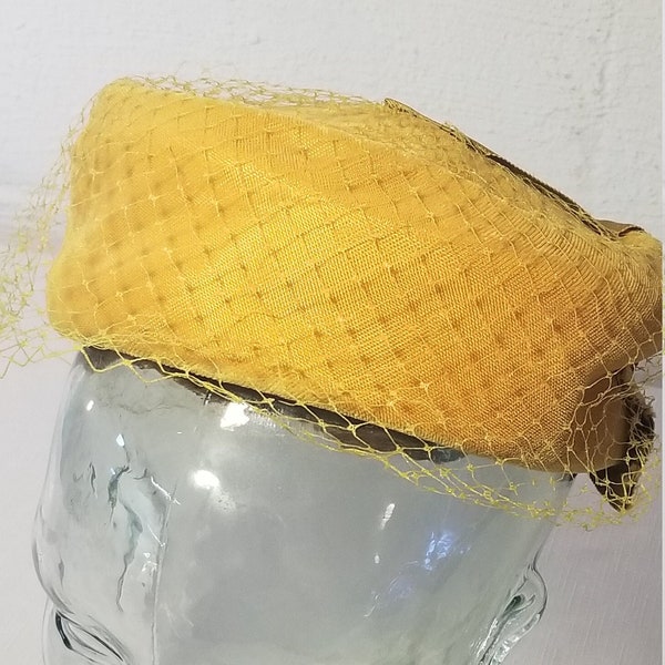 Pillbox Hat 1960s velour with veil Gold/Mustard