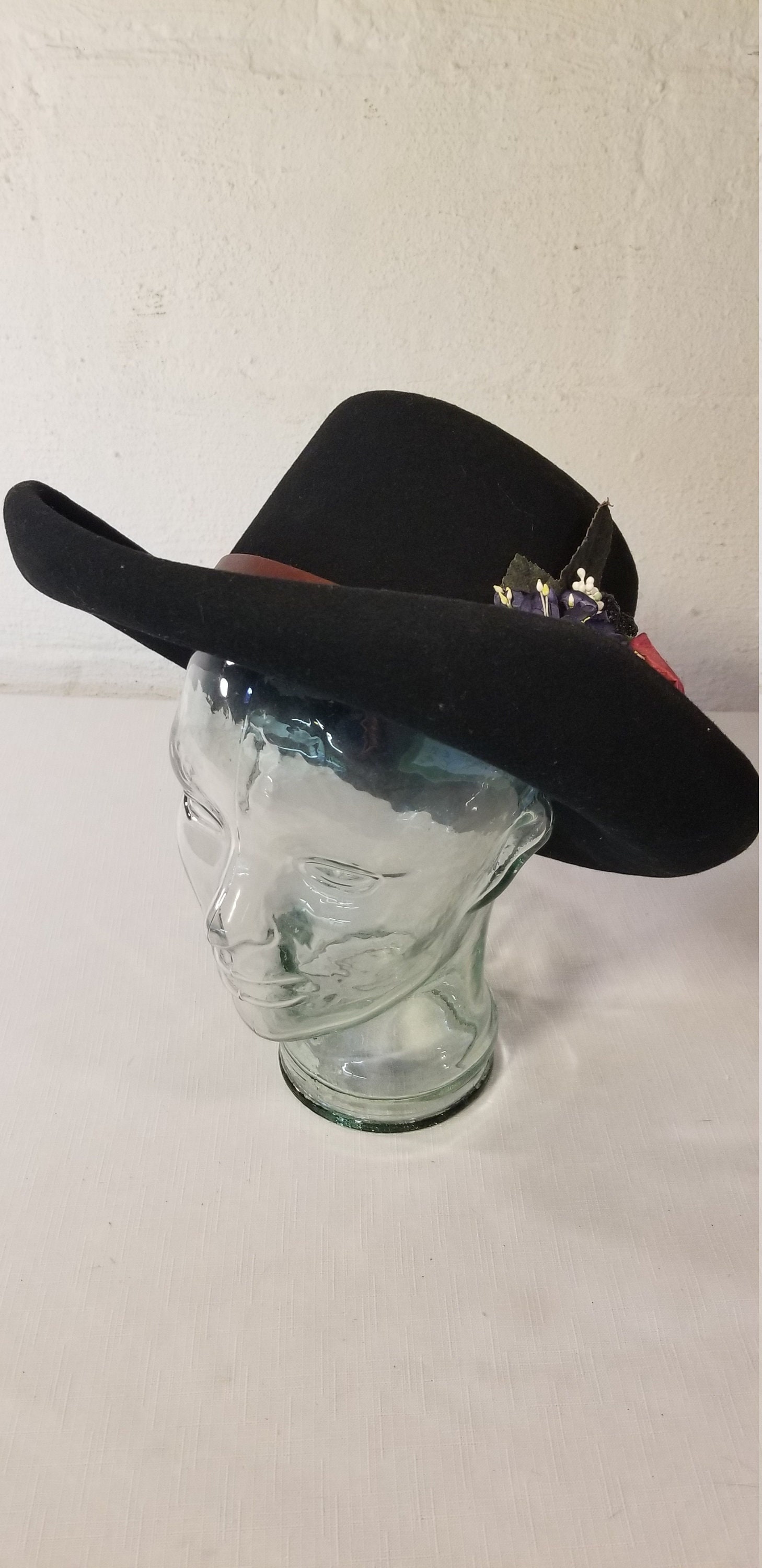 Vintage Darcy Creech Hat Gorgeous elegant sunhat new with tags BEATON DARCYCRIE C  main image 3