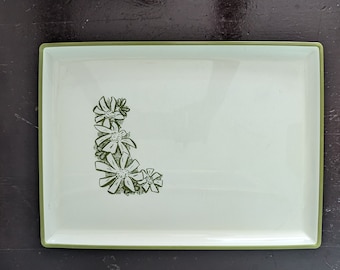Vintage Tray West Bend Thermo-Serve Avocado Green and White with Flowers 1970