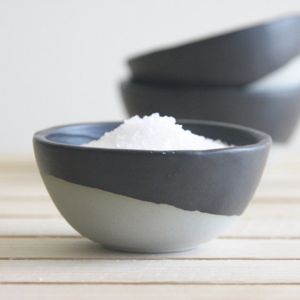 3 ceramic small  bowls in  gray with matte black glaze.Dipping bowl,ceramic set bowl,unique kitchen decor,housewarming gift,cactus planter