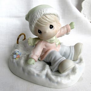 Precious Moments Figurine &quot;Angels on Earth&quot; - Vintage